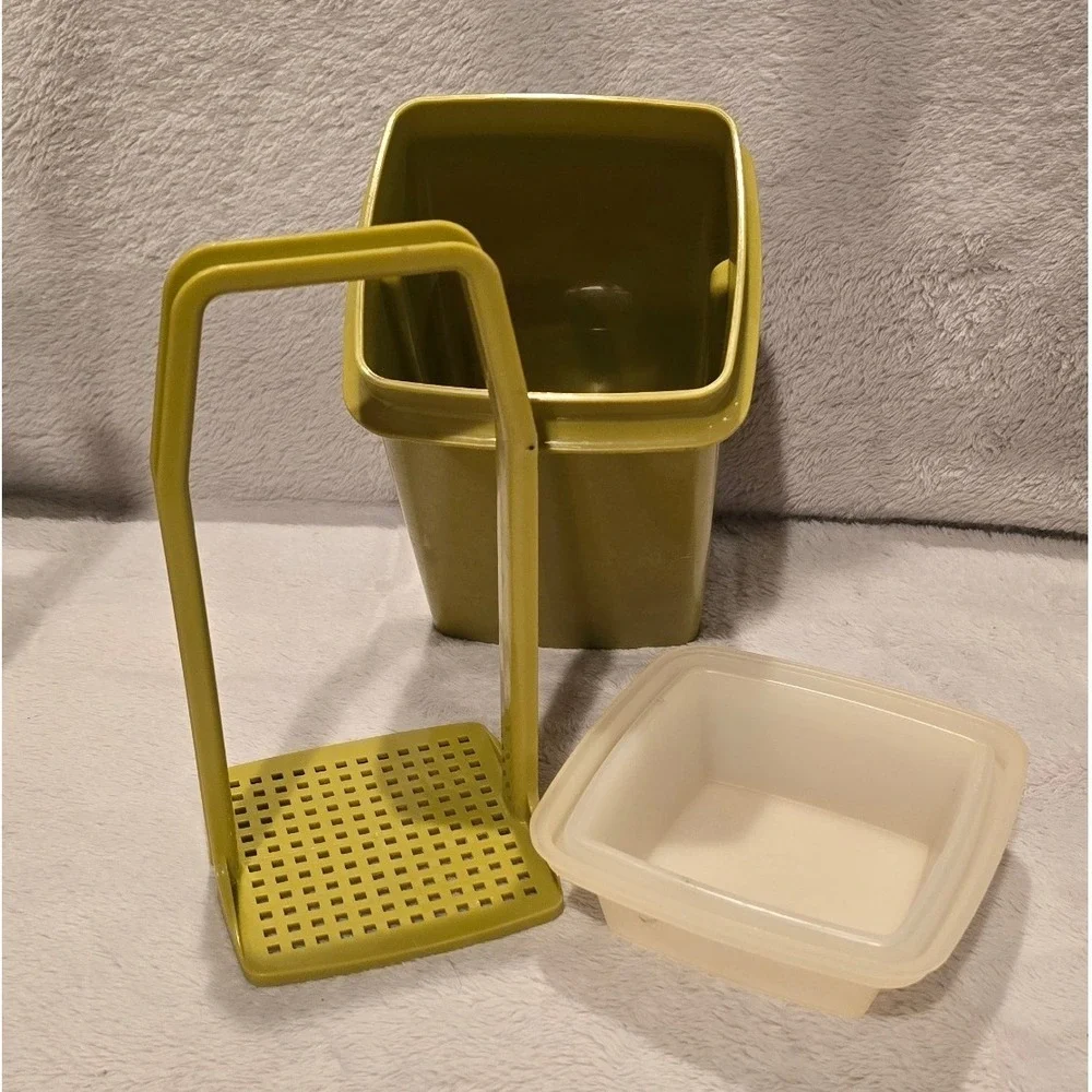 Vintage Tupperware Pickle A Way Server Avocado Green 1330-7 Strainer Container